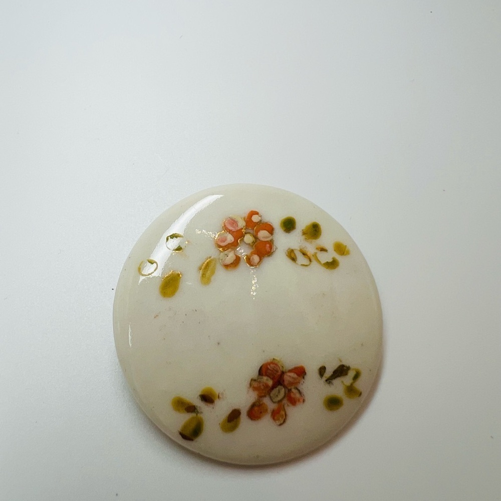 Vintage Round Floral Resin Brooch Hand Painted Cream Disc Pin